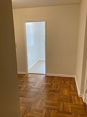 3rd image of 90 Laurel Hill Ter APT 1B