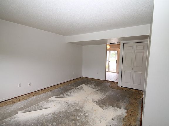 2nd image of 3807 W Palmyra Ct