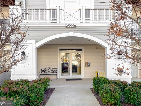 23540 F D R Blvd APT 303