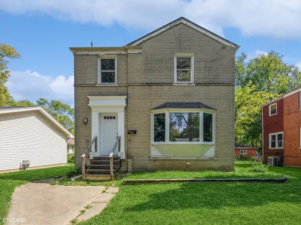 518 Hill St, Momence, IL 60954