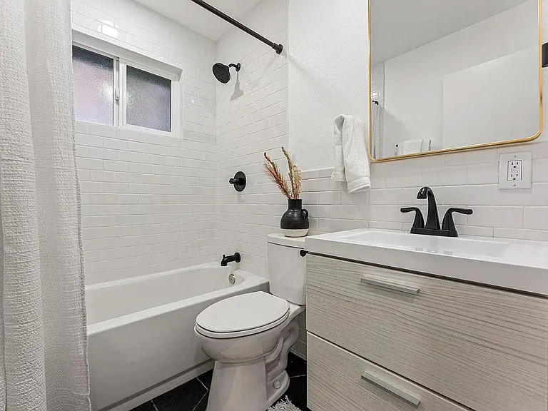 1228 Jay St — Photo 11