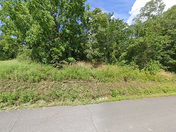 2nd image of 265 Wisecarver Rd