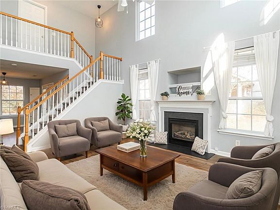 4th image of 1139 Briarwood Dr