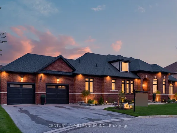 15 Bimmer Pl, Brampton, ON L7A 1J4