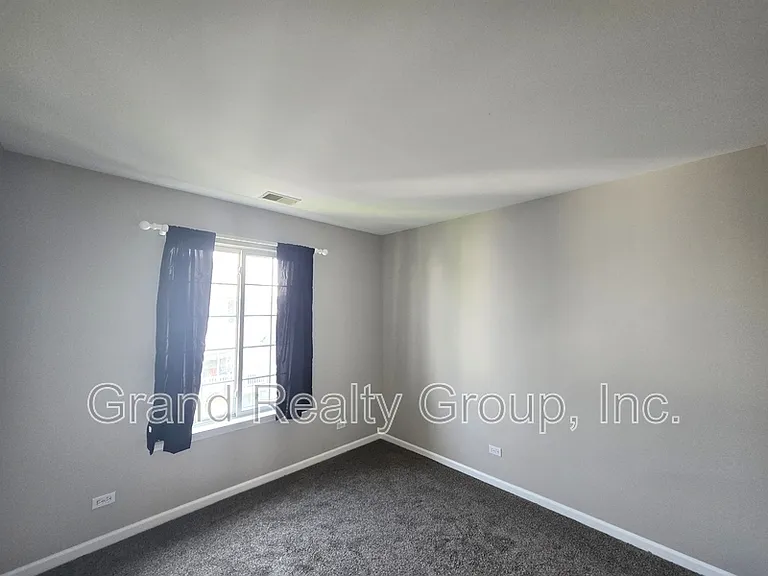 652 S Rosehall Ln — Photo 13