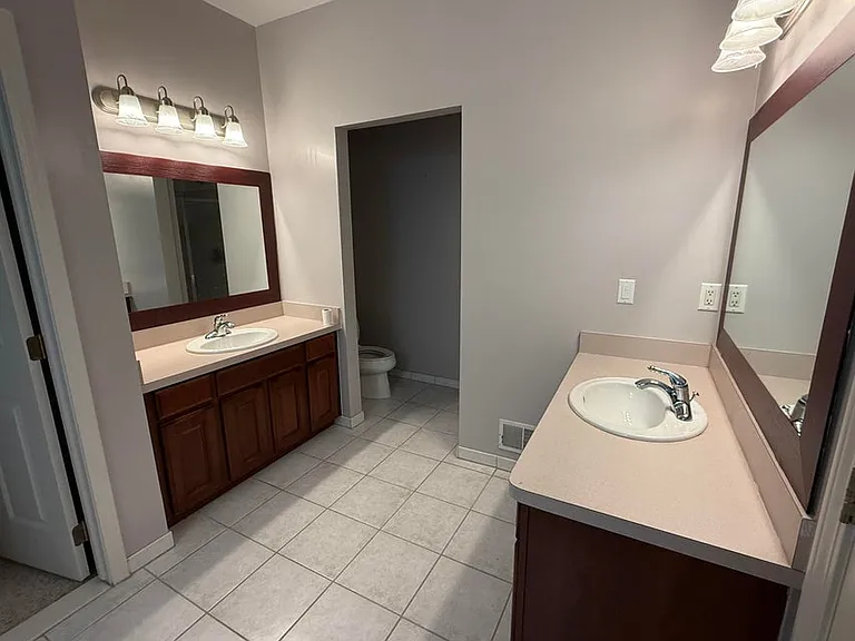 18145 Shoreline Ct — Photo 28