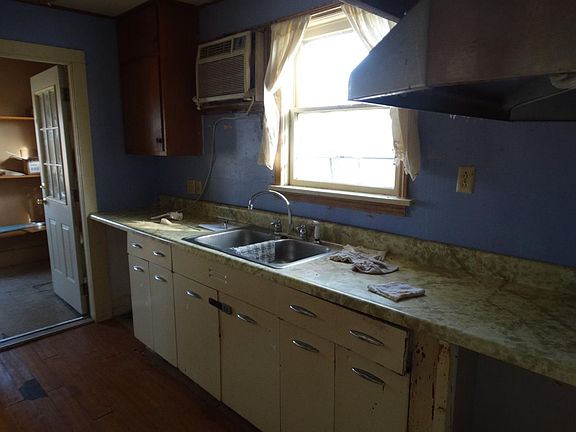 5th image of 1314 290th St