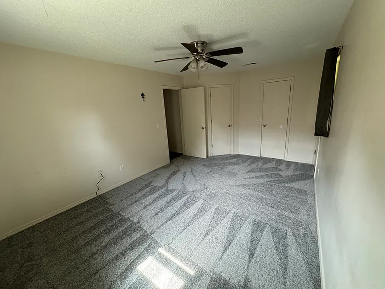 1912 Cypress Pl #B — Photo 13