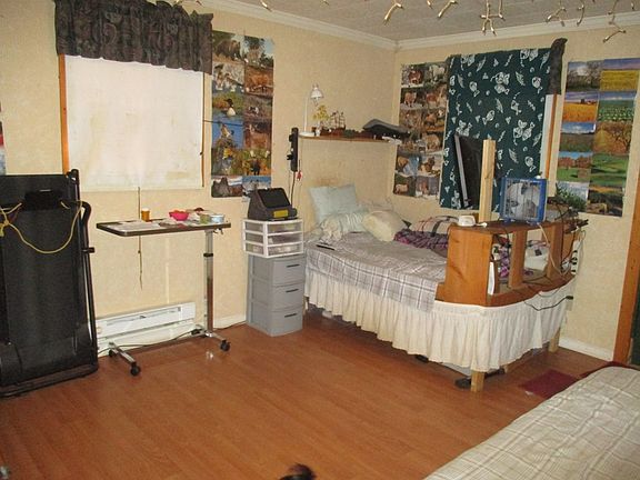 5th image of 353 Brushy Mountain Rd