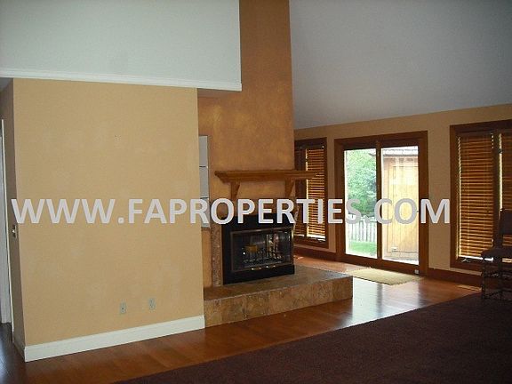3rd image of 10255 Neenah Dr
