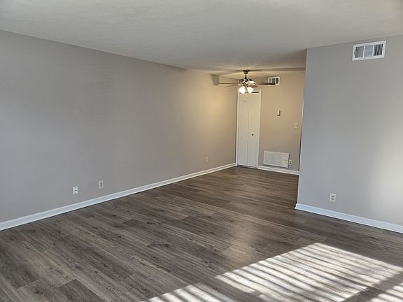 3rd image of 4200 Breckenridge Ln #40