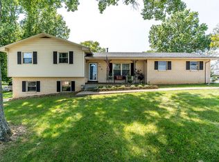 504 Ridgewood Ln, Mount Sterling, KY 40353