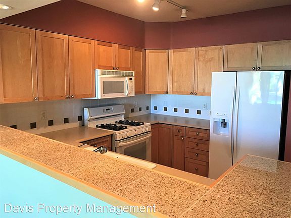 3rd image of 1525 NW 57th St Unit 628
