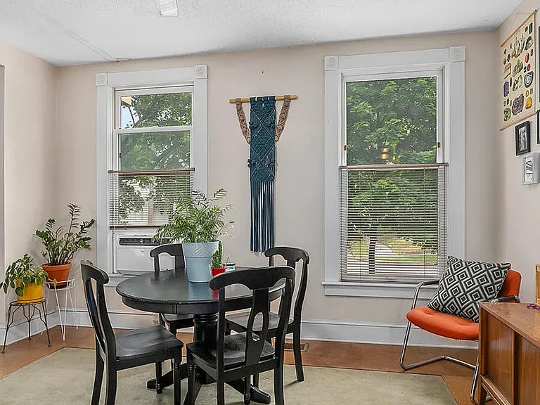 300 Hollister Ave SE — Photo 10