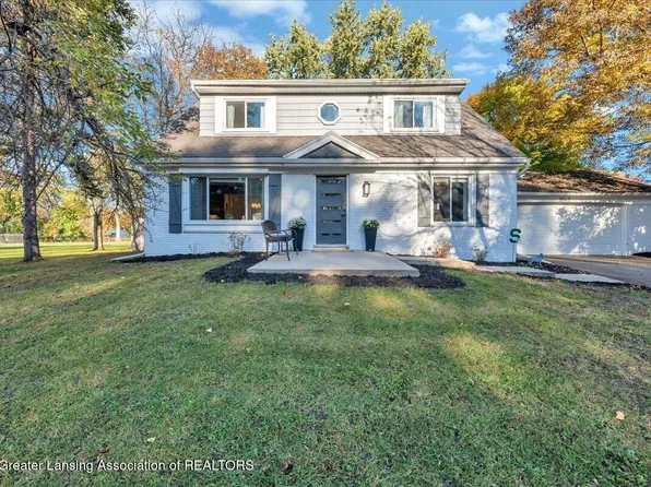 1942 Tamarisk Dr, East Lansing, MI 48823