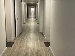 LUXURY LIVING AT AN AFFORDABLE PRICE, Los Angeles, CA 90034