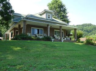 81 Blanton Dr, Thelma, KY 41260