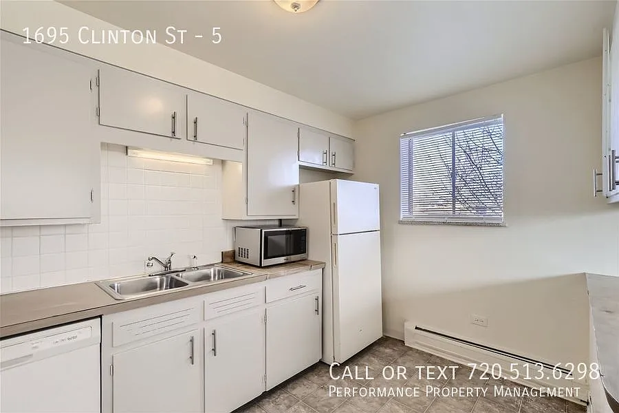 Remodeled 2-Bedroom Apartment With Modern Updates & Ac - All Utilities Included — Photo 4
