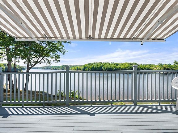 5th image of 15 Harbor Drive #15