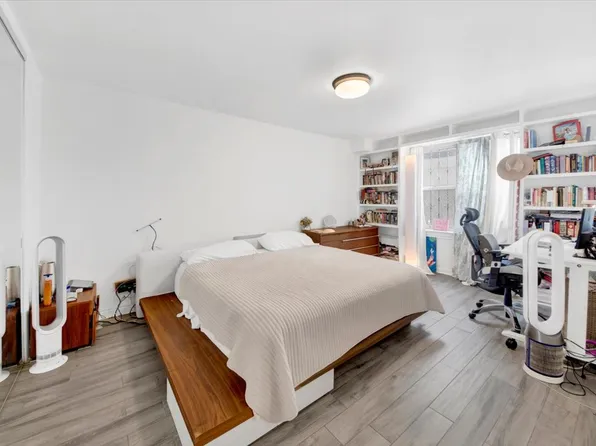 2630 Kingsbridge Terrace image 15 of 20