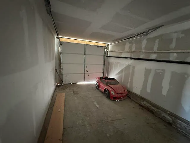 12 Edmunds Ln — Photo 6