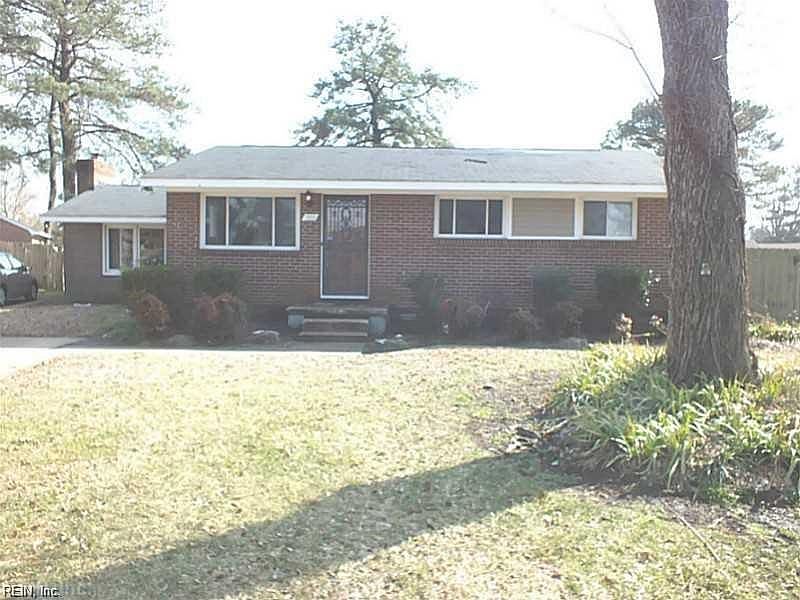 1st image of 703 Warfield Dr