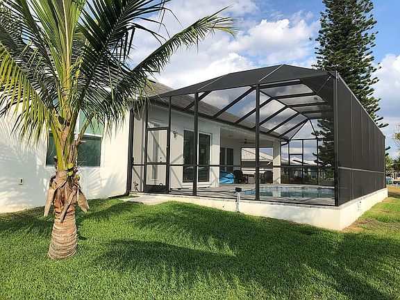 2nd image of 379 Capri Isles Ct
