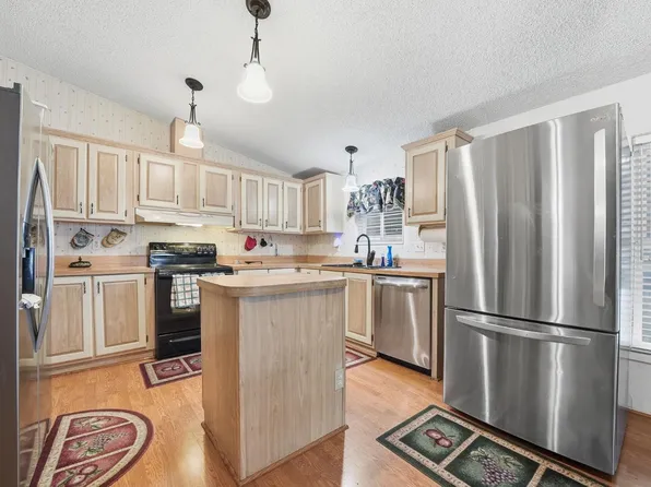 5594 Heritage Dr, Ione, CA 95640