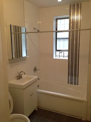 Rented by Mdays Realty | media 34