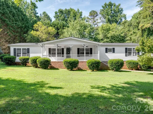 2322 Cyrus Dr, Clover, SC 29710