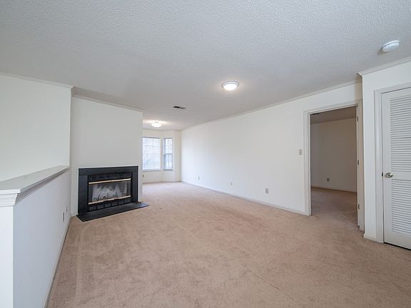 2nd image of 105K Stratford Dr