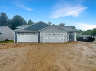 18787 174th Ave, Spring Lake, MI 49456