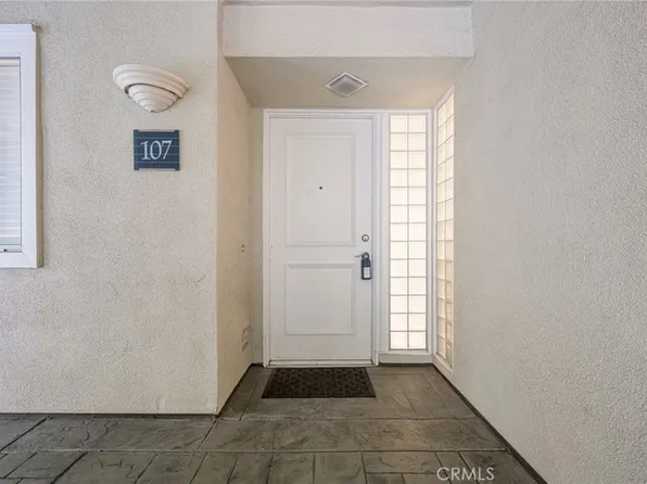 2253 Martin APT 107, Irvine, CA 92612