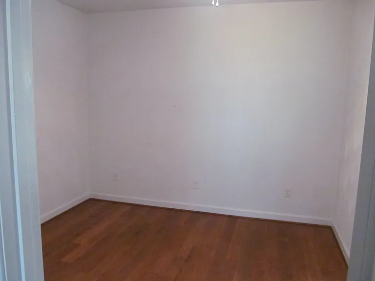 107 Berkley Ct #107 — Photo 12