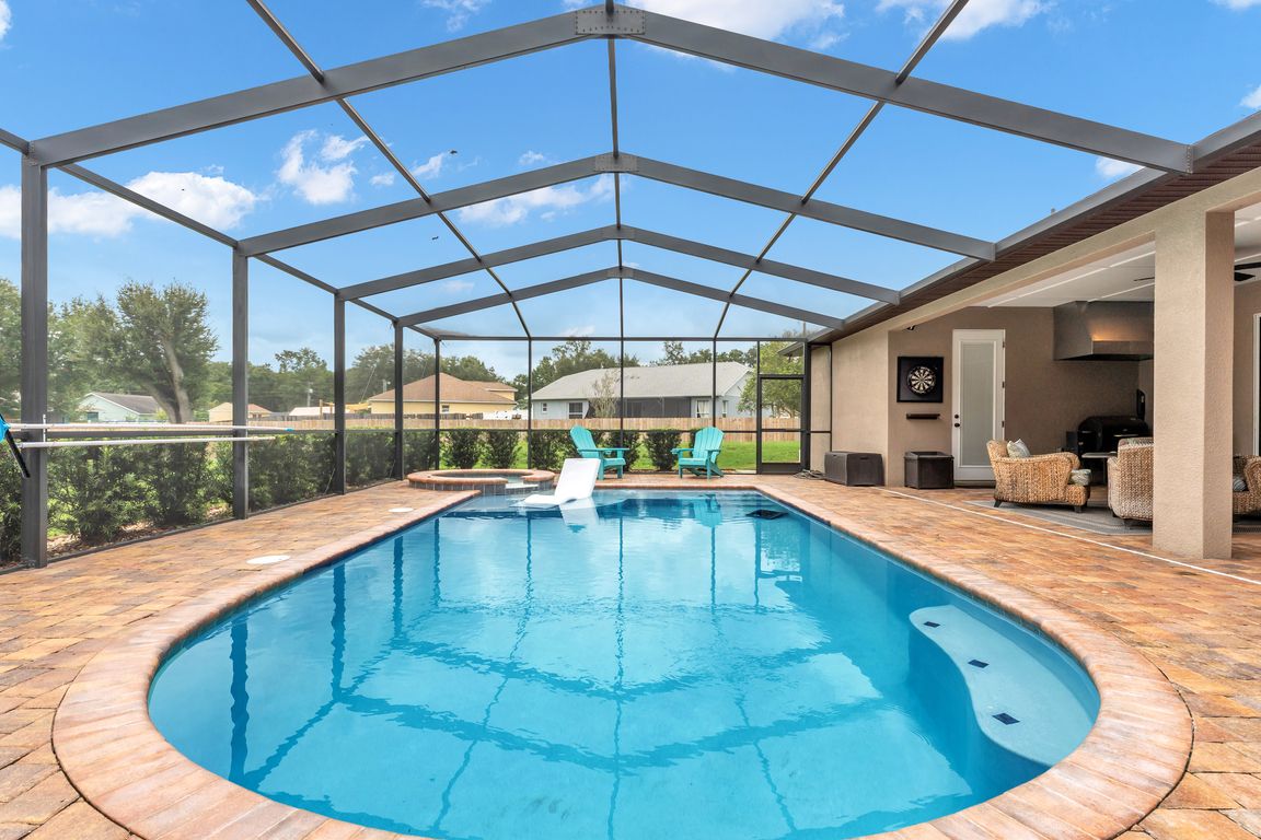 next background image