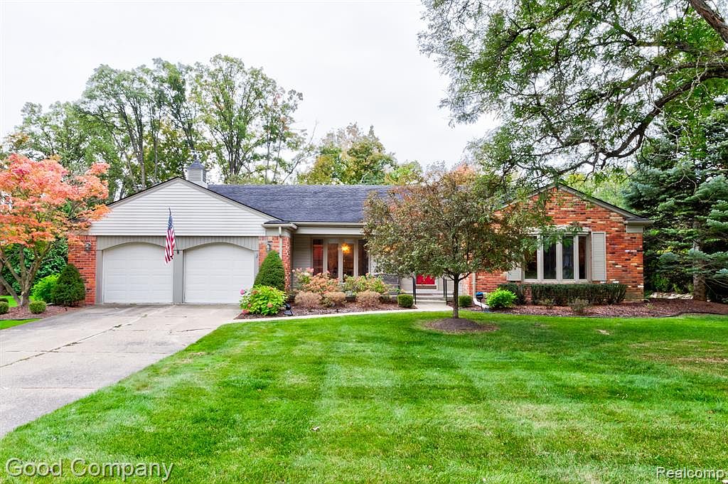 31548 Robinhood Dr, Beverly Hills, MI 48025 Zillow