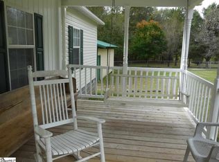 12119 Highway 101 S, Gray Court, SC 29645