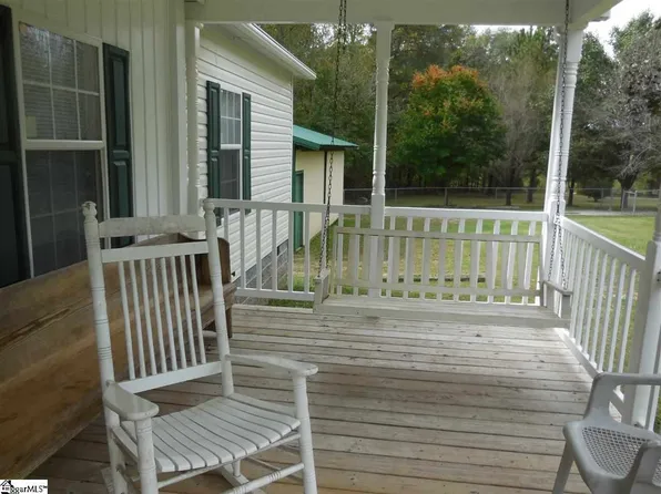 12119 Highway 101 S, Gray Court, SC 29645