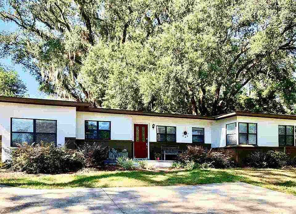 1st image of 2064 W Forest Dr