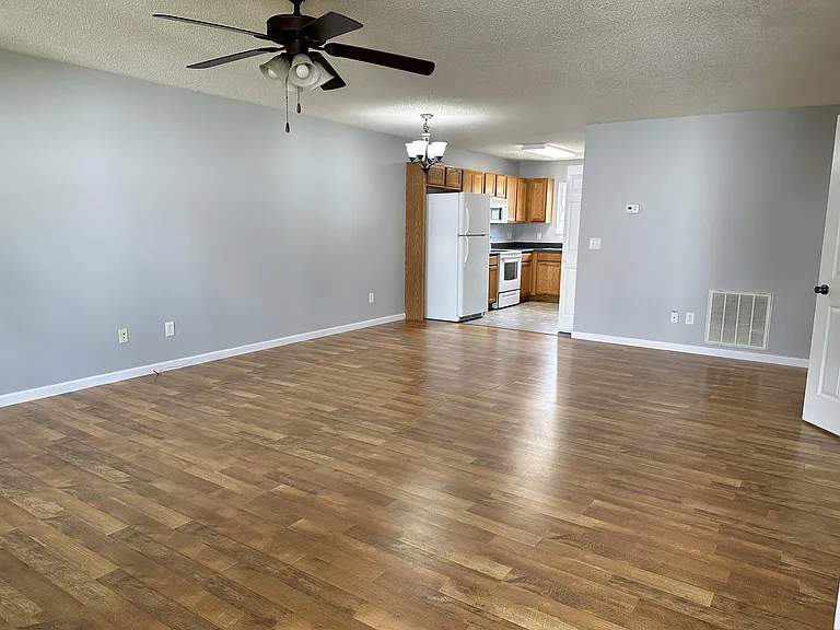 2914 Patrick Ave #B — Photo 4