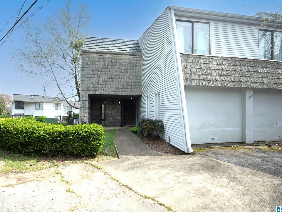 1st image of 1 Berrywood Dr