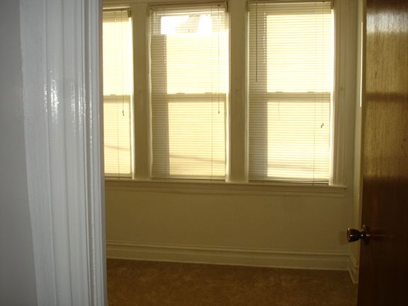 4th image of 10155 116th St