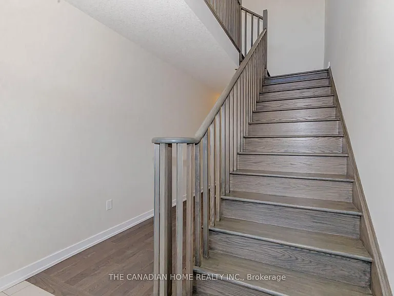 10 Sunflower Cres — Photo 21