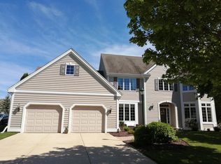 1282 Creekside Ln, Grafton, WI 53024