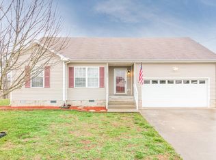 106 Fallow Ln, Oak Grove, KY 42262