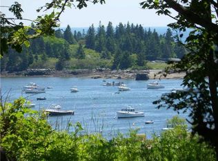 22 Blueberry Ln, Vinalhaven, ME 04863