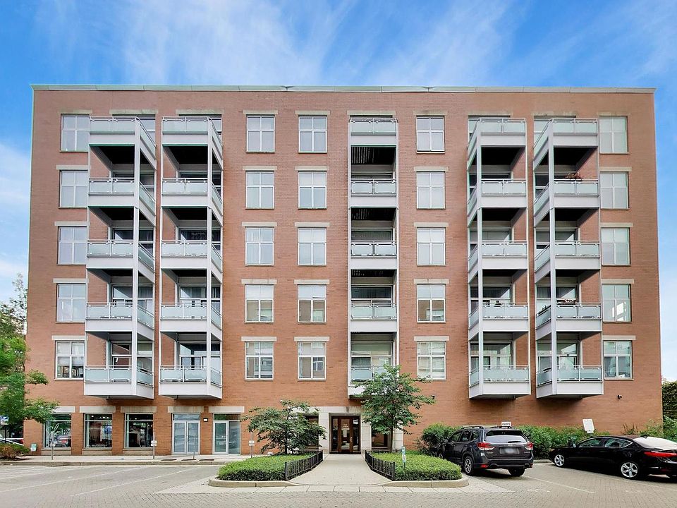 1st image of 939 W Madison St APT 504