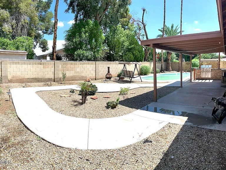 15611 N 57th Ln — Photo 20