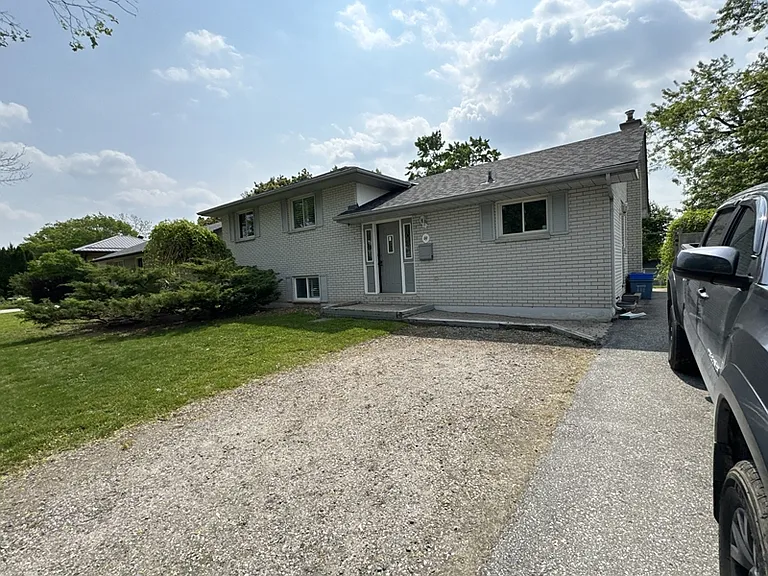 69 Ottaway Ave — Photo 1