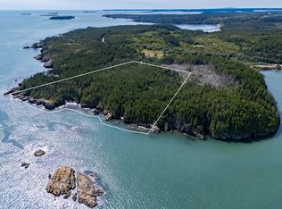 16 Pettegrow Point Rd, Machiasport, ME 04655